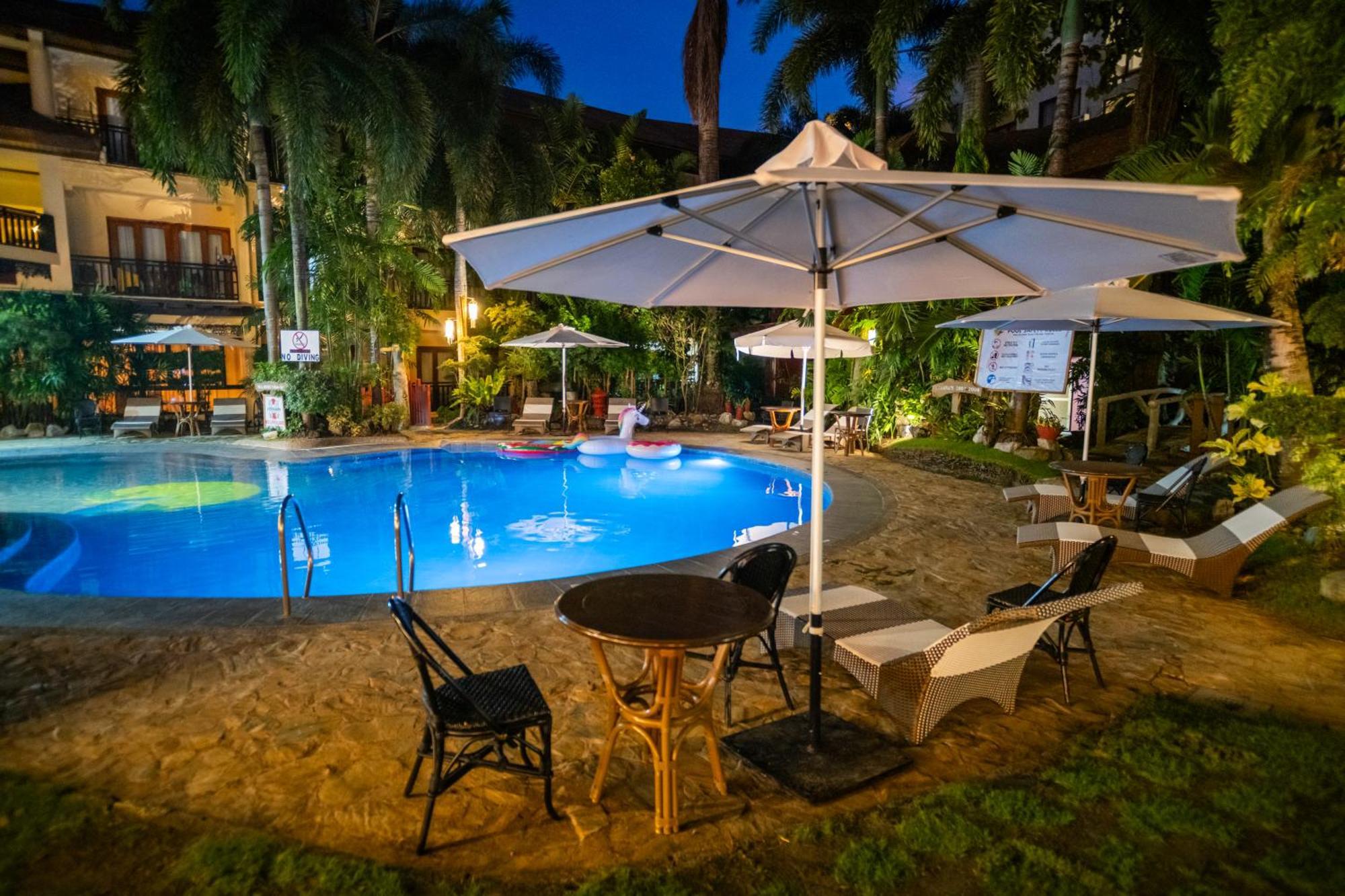 Boracay Tropics Resort Hotel Manoc-Manoc Экстерьер фото