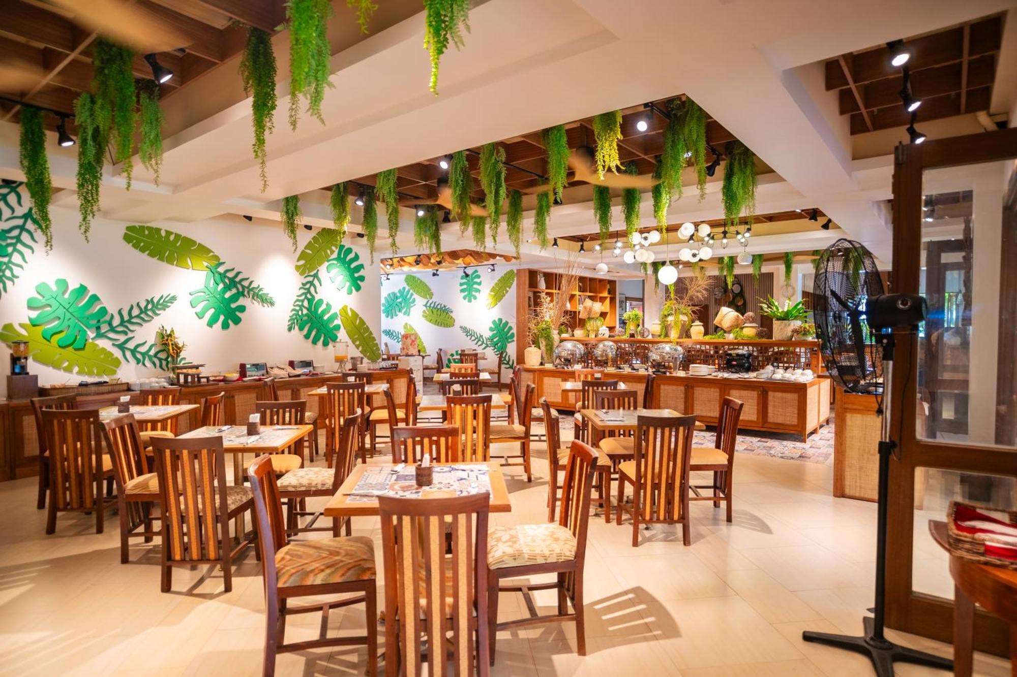 Boracay Tropics Resort Hotel Manoc-Manoc Экстерьер фото